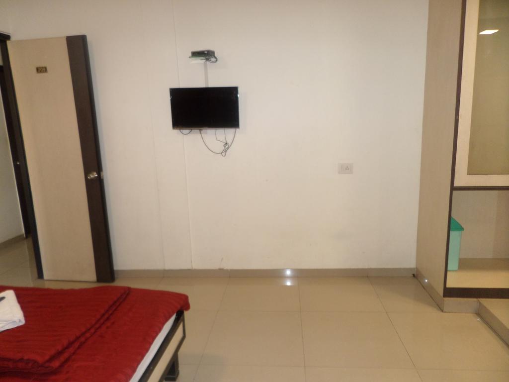 Hotel Minerva Residency Mumbai Room photo